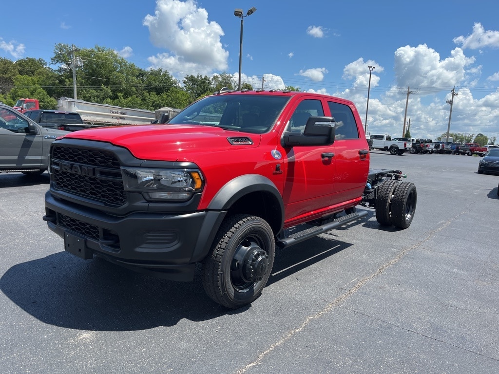 New 2024 Ram 4500 Chassis Cab 4500 TRADESMAN CHASSIS CREW CAB 4X4 60' CA Pickup