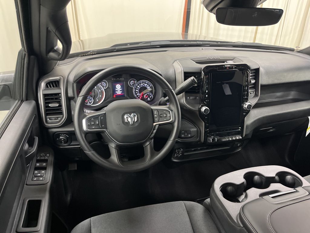 2025 RAM 2500 Tradesman - Photo 13
