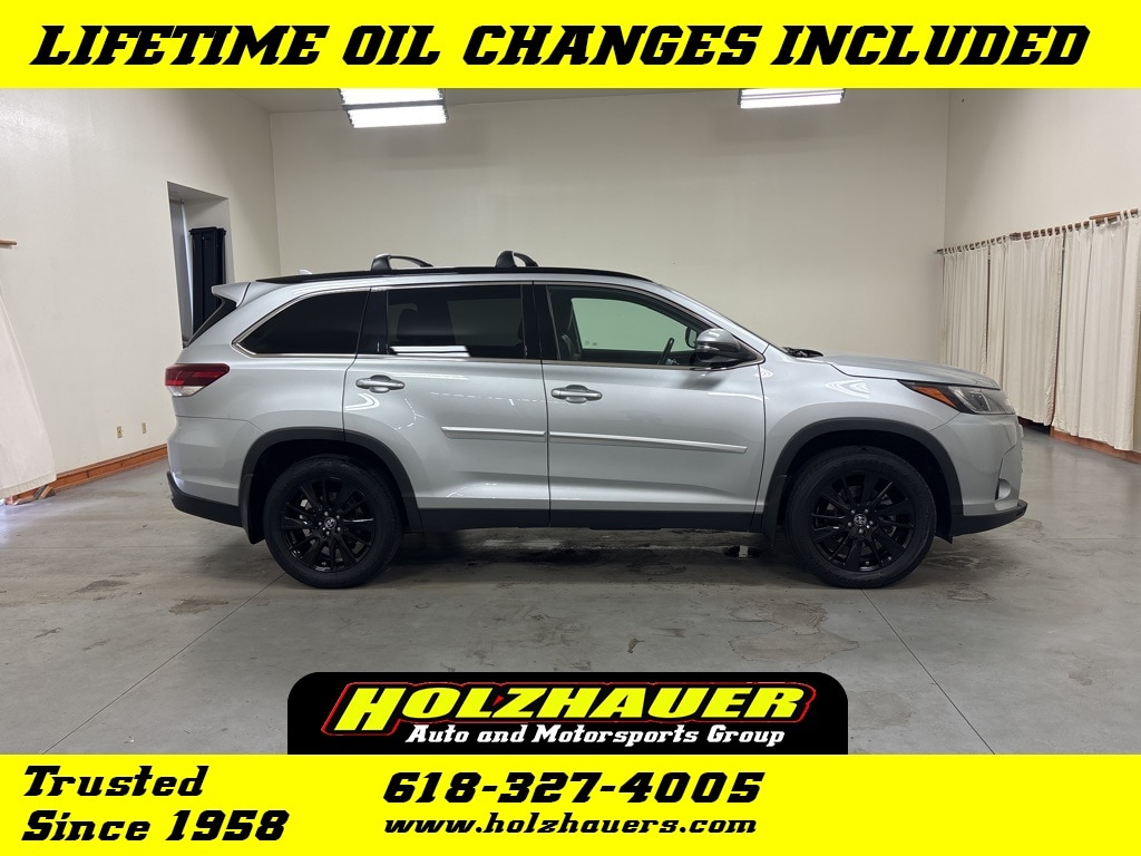 2019 Toyota Highlander SE's photo