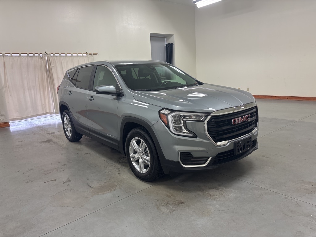 Used 2024 GMC Terrain SLE SUV