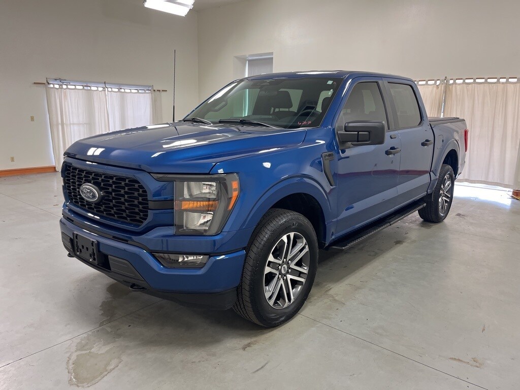 2023 Ford F-150 XL photo 4