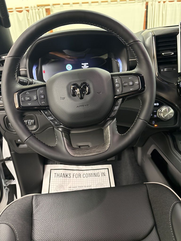 2026 RAM 1500 Limited - Photo 11