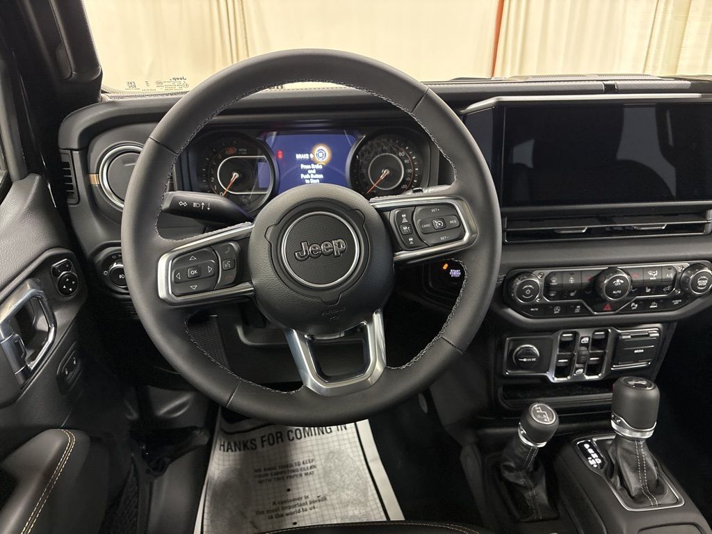 2025 Jeep Wrangler 4-Door Sahara - Photo 18