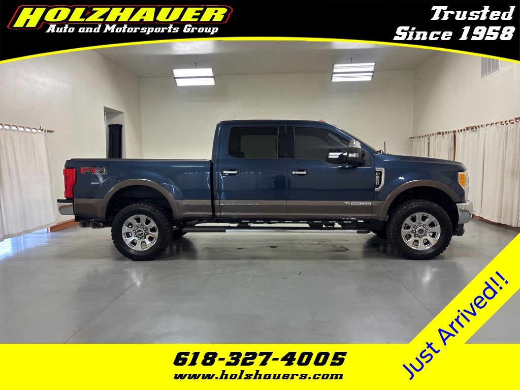 2017 Ford F-250 Lariat 4x4 Crew Cab 6-3/4' Box's photo