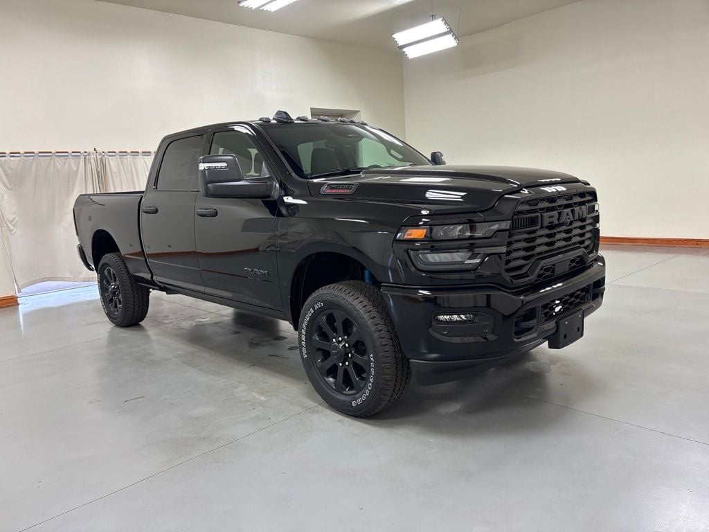 New 2026 Ram 2500 BIG HORN CREW CAB 4X4 6'4 BOX Pickup