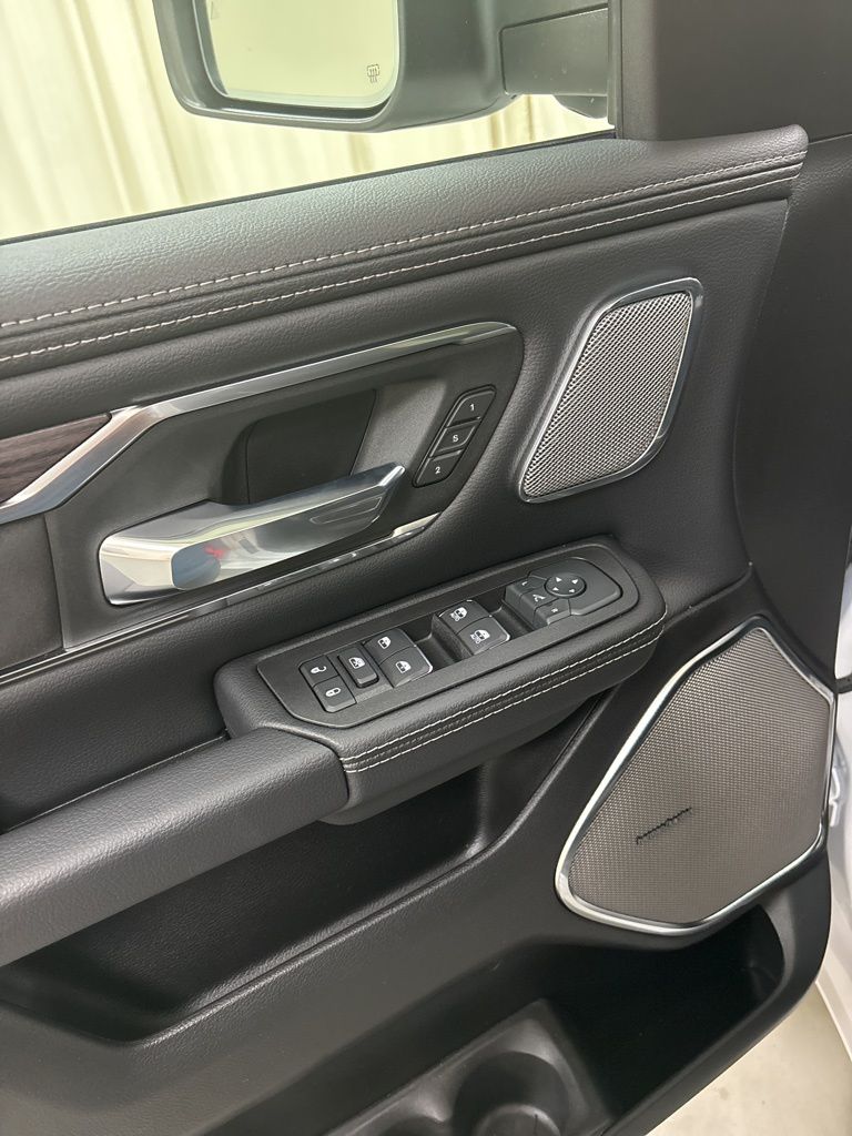 2026 RAM 1500 Laramie - Photo 19