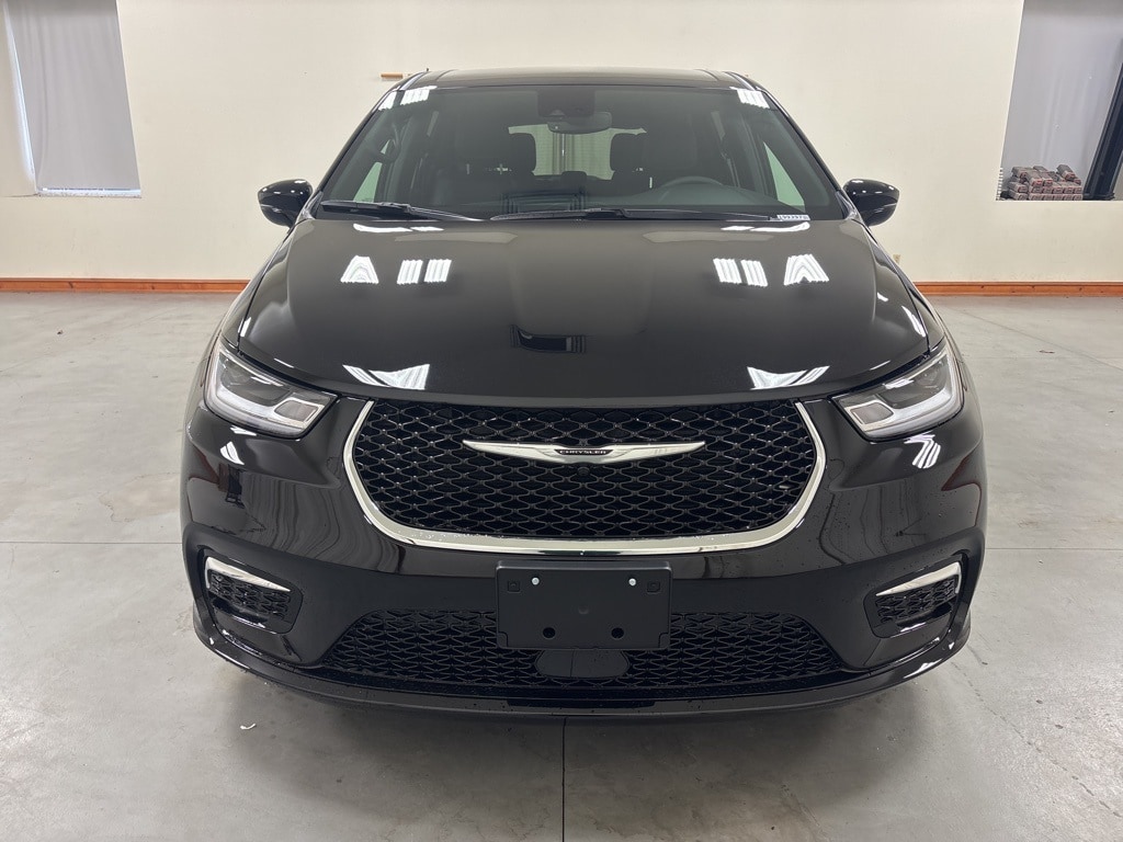 New 2026 Chrysler Pacifica SELECT Passenger Van