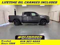 2027 Ram 1500 EXPRESS CREW CAB 4X4 5'7 BOX Pickup