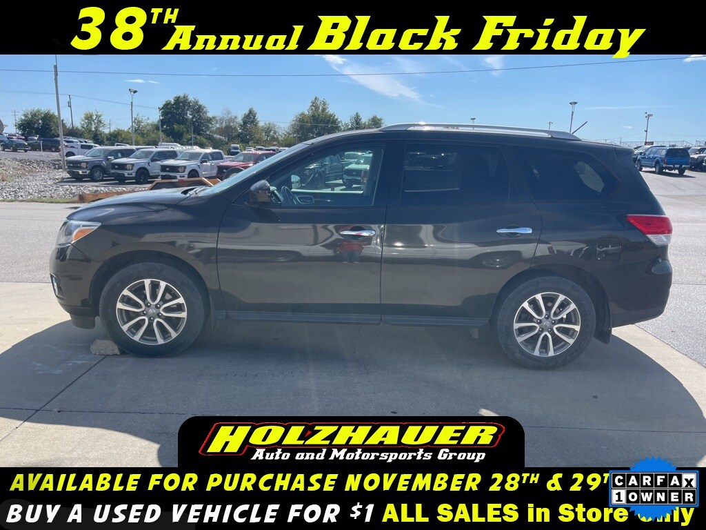 Used 2016 Nissan Pathfinder SV SUV