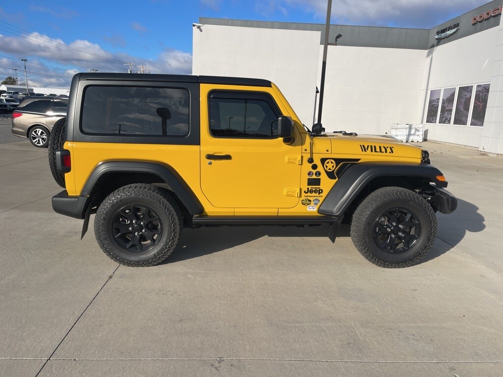 2021 Jeep Wrangler Willys photo 2