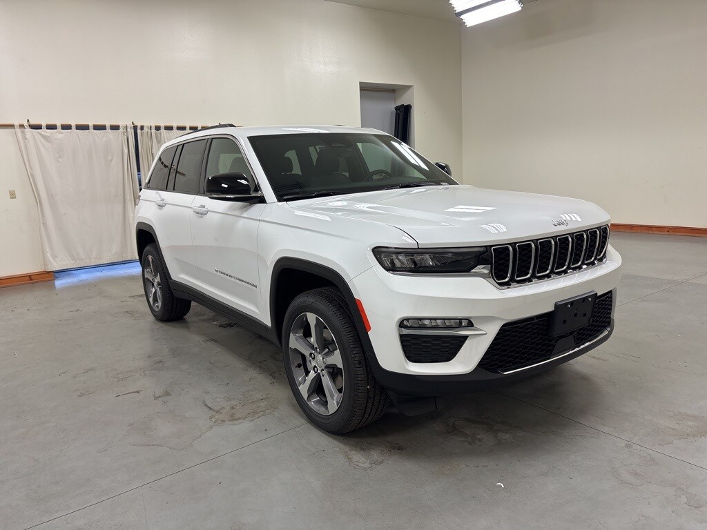 New 2025 Jeep Grand Cherokee LIMITED 4X4 Sport Utility