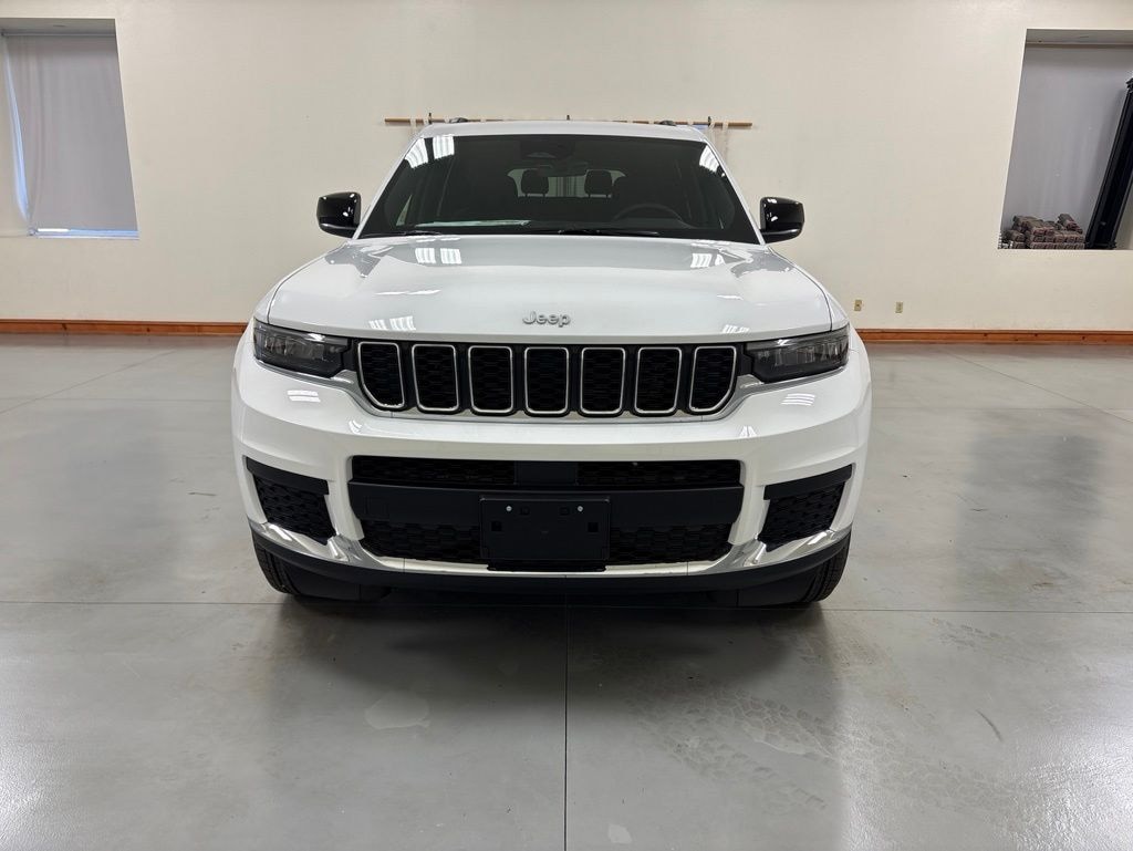 New 2026 Jeep Grand Cherokee L L LAREDO X 4X4 Sport Utility