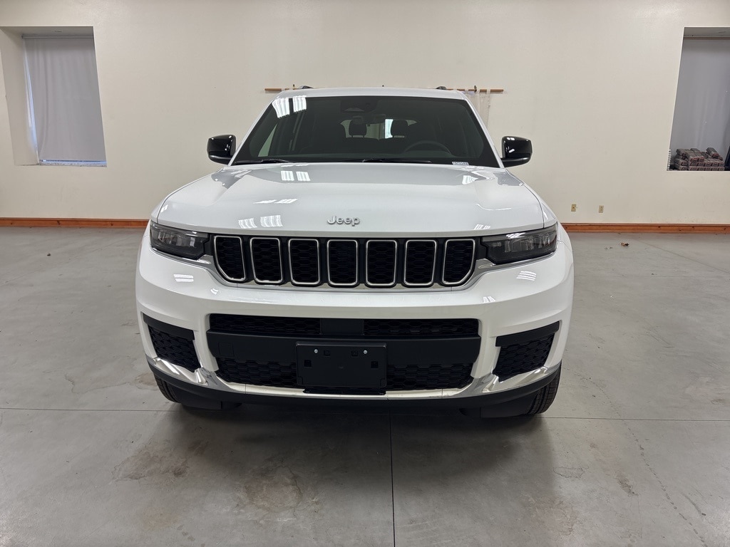 New 2025 Jeep Grand Cherokee L L LAREDO X 4X4 Sport Utility