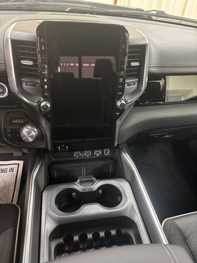 2026 RAM 1500 Laramie - Photo 13