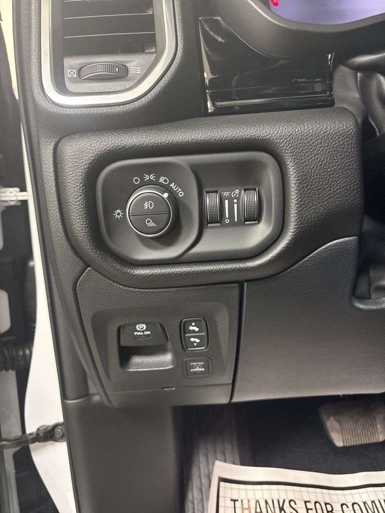 2026 RAM 1500 Laramie - Photo 10