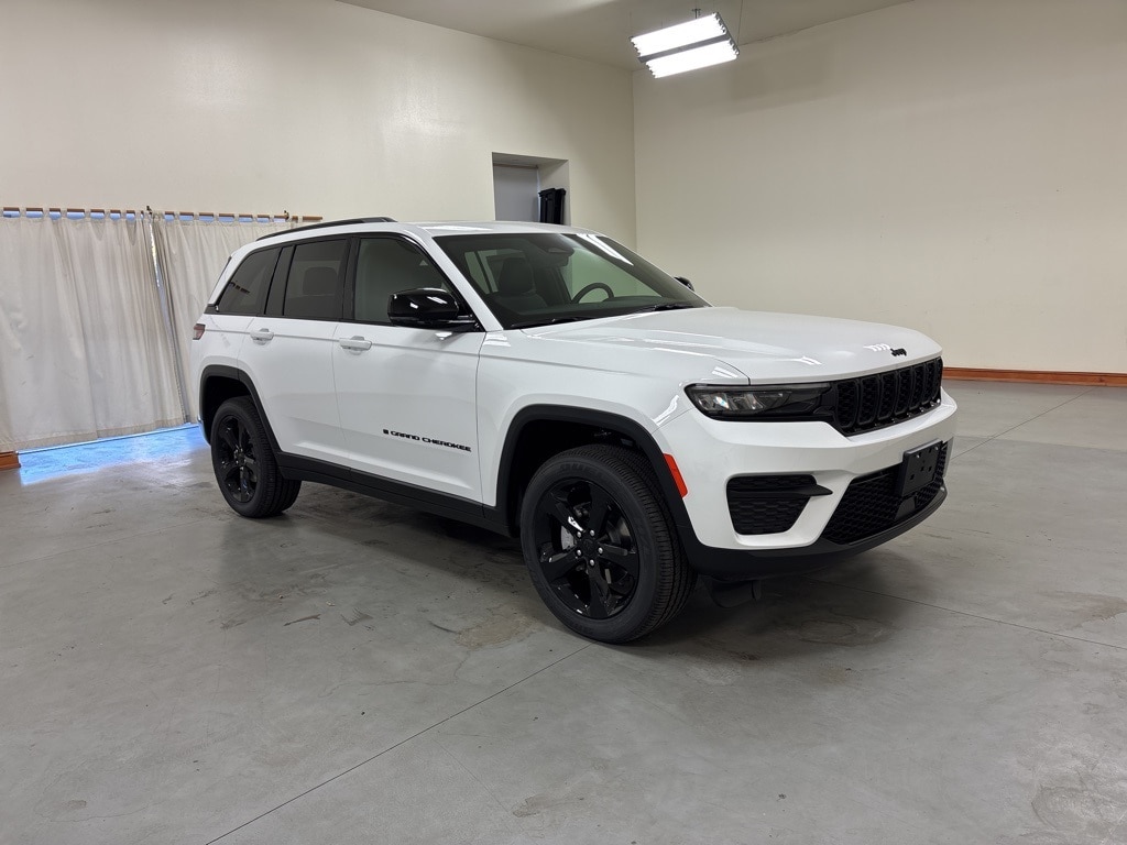 New 2025 Jeep Grand Cherokee ALTITUDE X 4X4 Sport Utility
