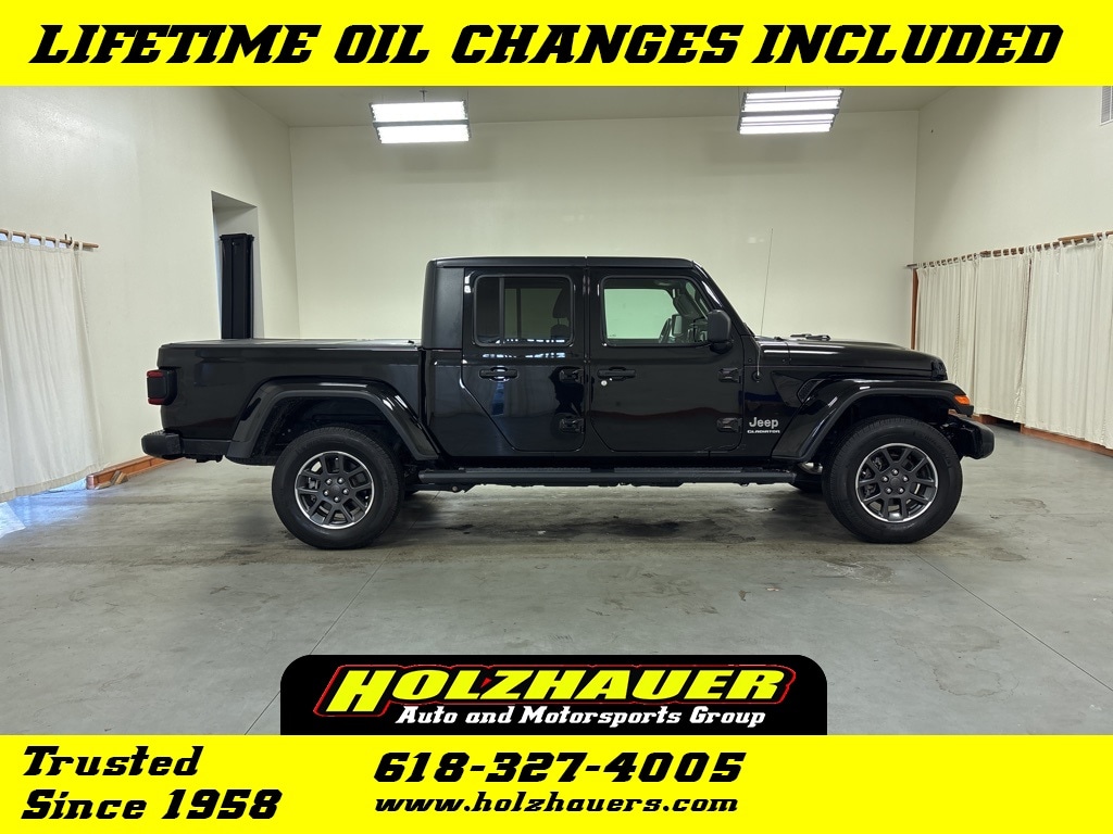 2020 Jeep Gladiator Truck 