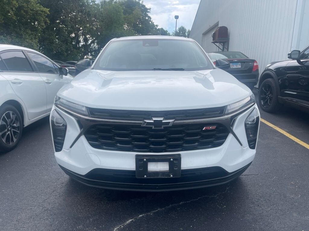 Used 2024 Chevrolet Trax 1RS SUV