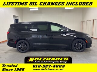 2026 Chrysler Pacifica LIMITED Passenger Van for sale near Bellville IL