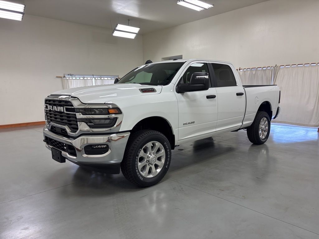 New 2026 Ram 2500 BIG HORN CREW CAB 4X4 6'4 BOX Pickup