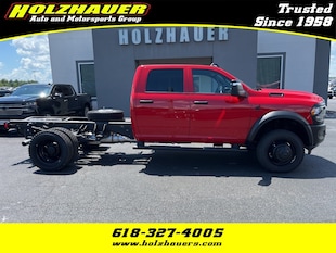 2024 Ram 4500HD 4500 TRADESMAN CHASSIS CREW CAB 4X4 60' CA Pickup
