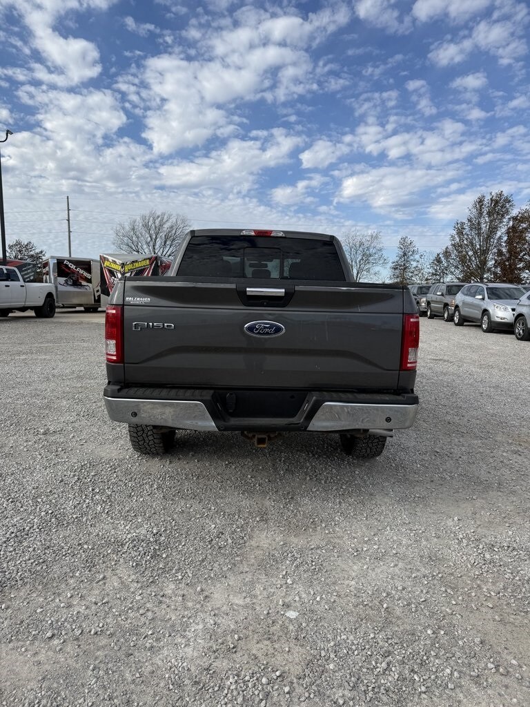2015 Ford F-150 XLT photo 4