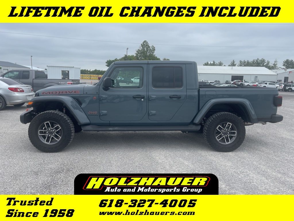 2025 Jeep Gladiator Mojave Auto's photo