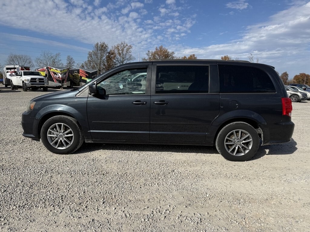 2014 Dodge Grand Caravan R/T photo 3