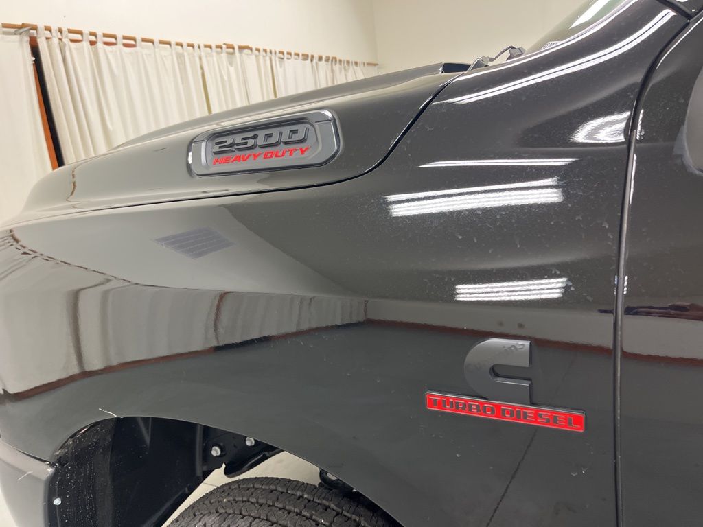2025 RAM 2500 Tradesman - Photo 14