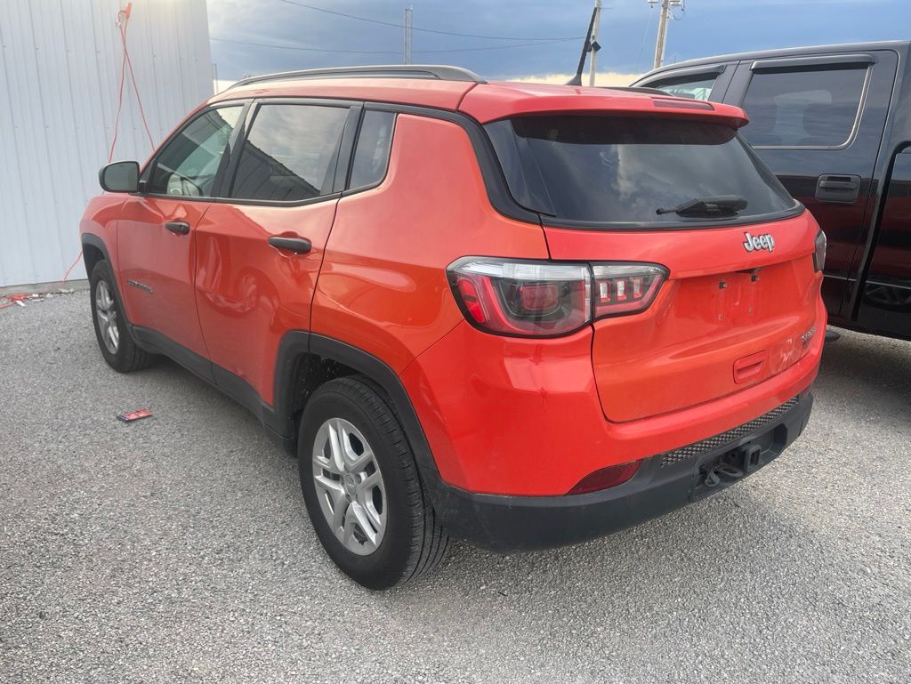Used 2018 Jeep Compass Sport with VIN 3C4NJCAB8JT133369 for sale in Nashville, IL