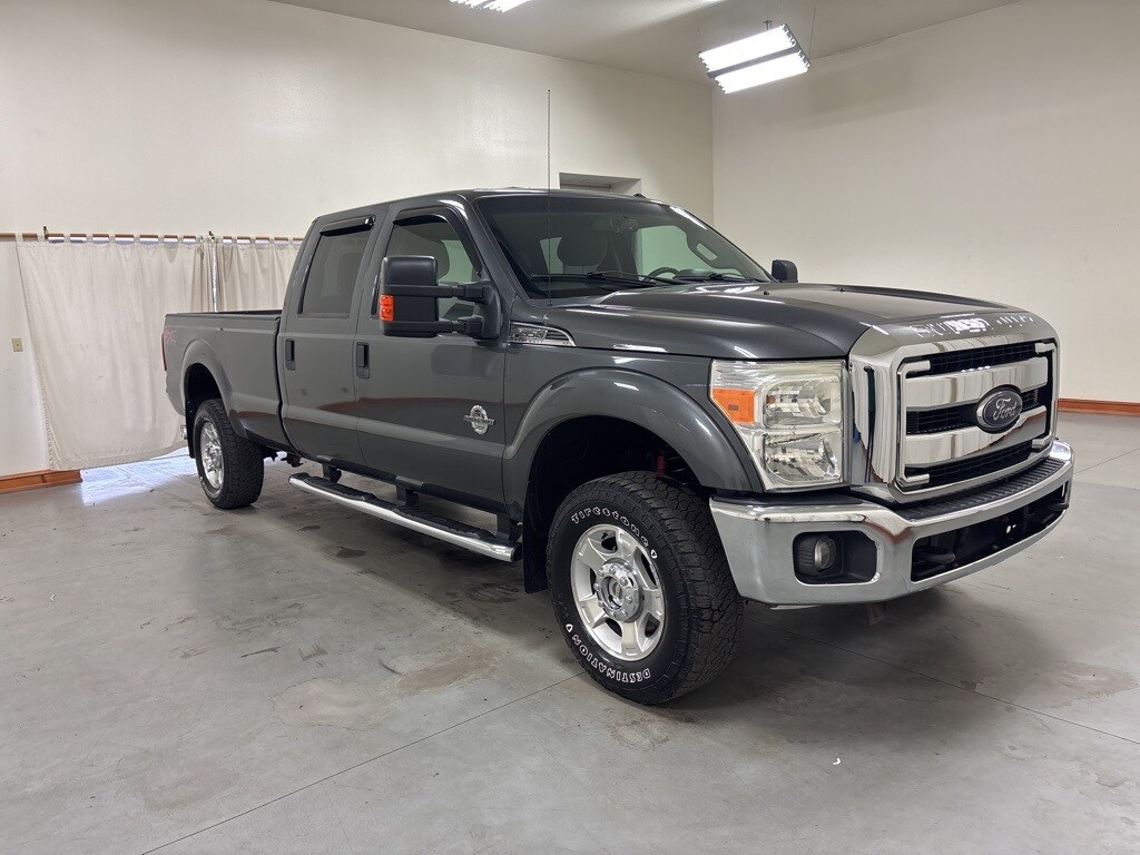 2015 Ford F-350 XLT photo 2