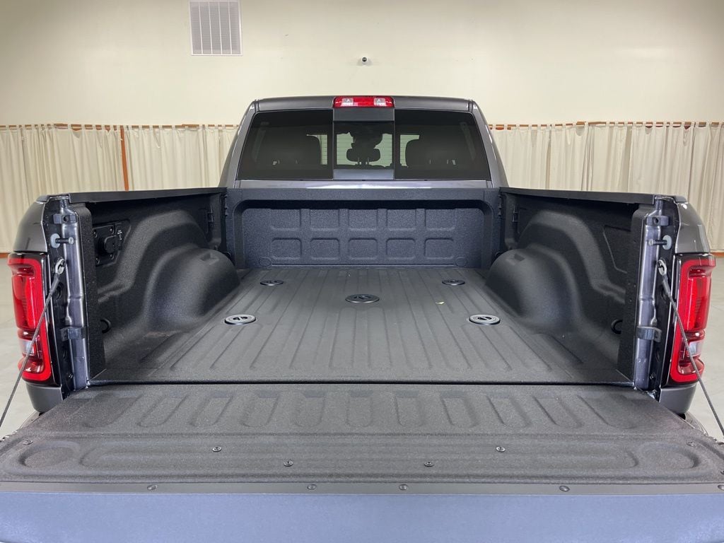 2025 RAM 2500 Tradesman - Photo 9