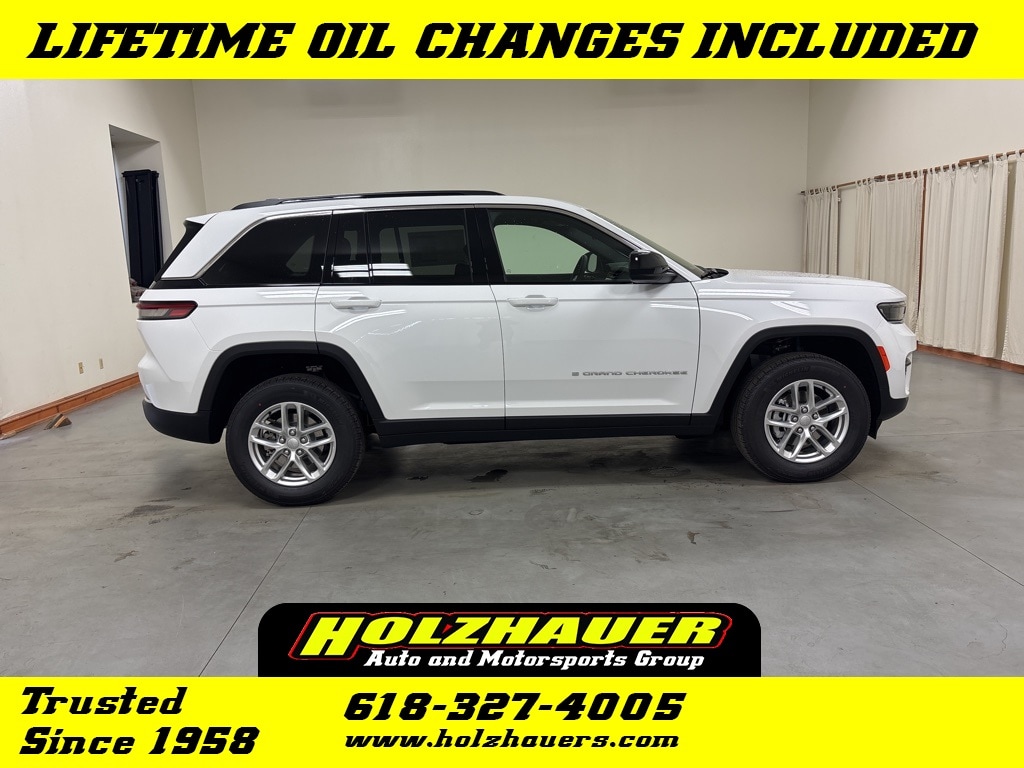 2025 Jeep Grand Cherokee LAREDO X 4X4