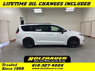 2026 Chrysler Pacifica LIMITED Passenger Van for sale near Bellville IL