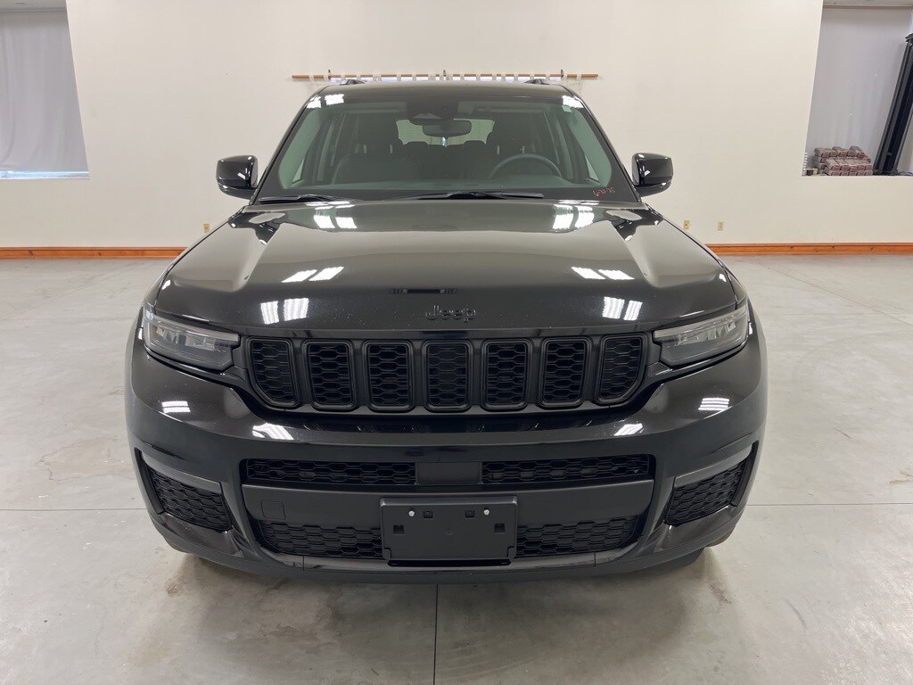 2023 Jeep Grand Cherokee Limited photo 3