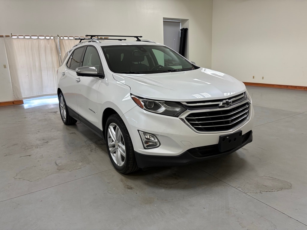 Used 2019 Chevrolet Equinox Premier with VIN 2GNAXYEXXK6223149 for sale in Nashville, IL