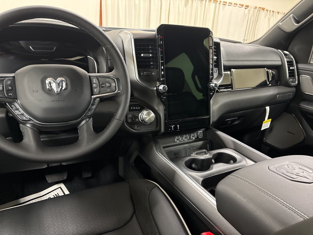 2026 RAM 1500 Laramie - Photo 22