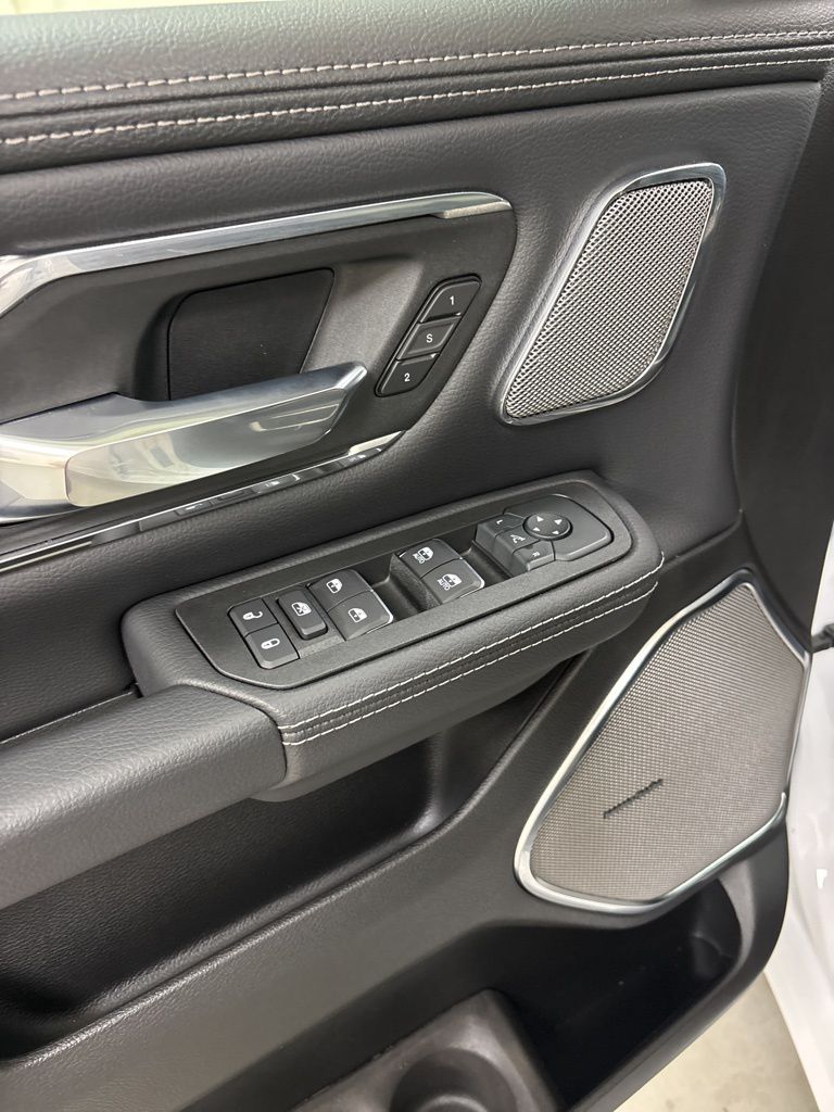 2026 RAM 1500 Laramie - Photo 20