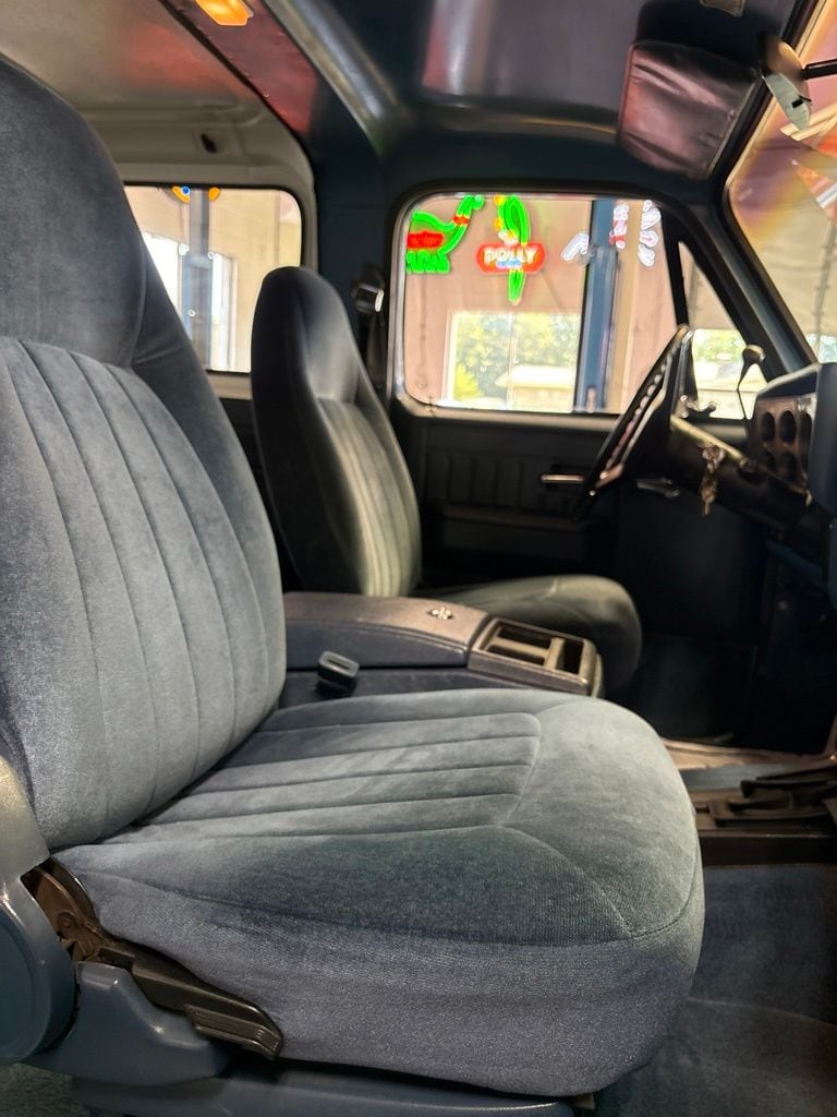 1987 Chevrolet Blazer - Photo 13