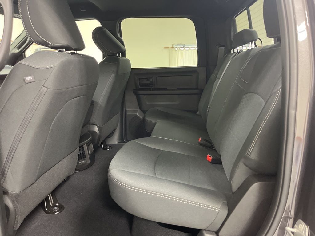 2025 RAM 2500 Tradesman - Photo 11