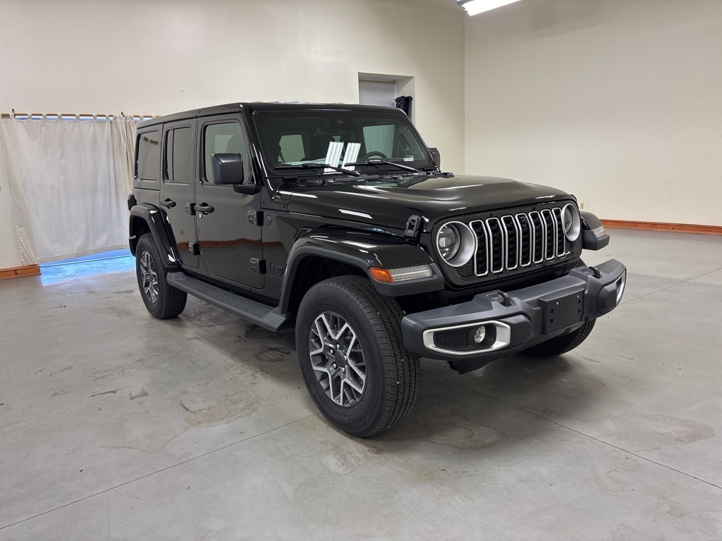 New 2025 Jeep Wrangler 4-DOOR SAHARA Sport Utility
