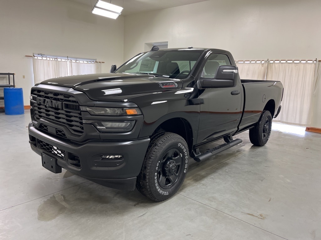 New 2025 Ram 3500 TRADESMAN REGULAR CAB 4X4 8' BOX Pickup