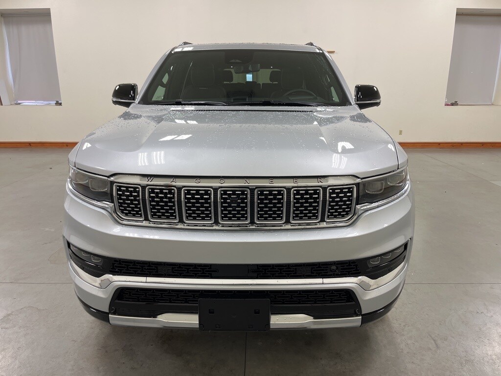 2024 Jeep Grand Wagoneer L III photo 3
