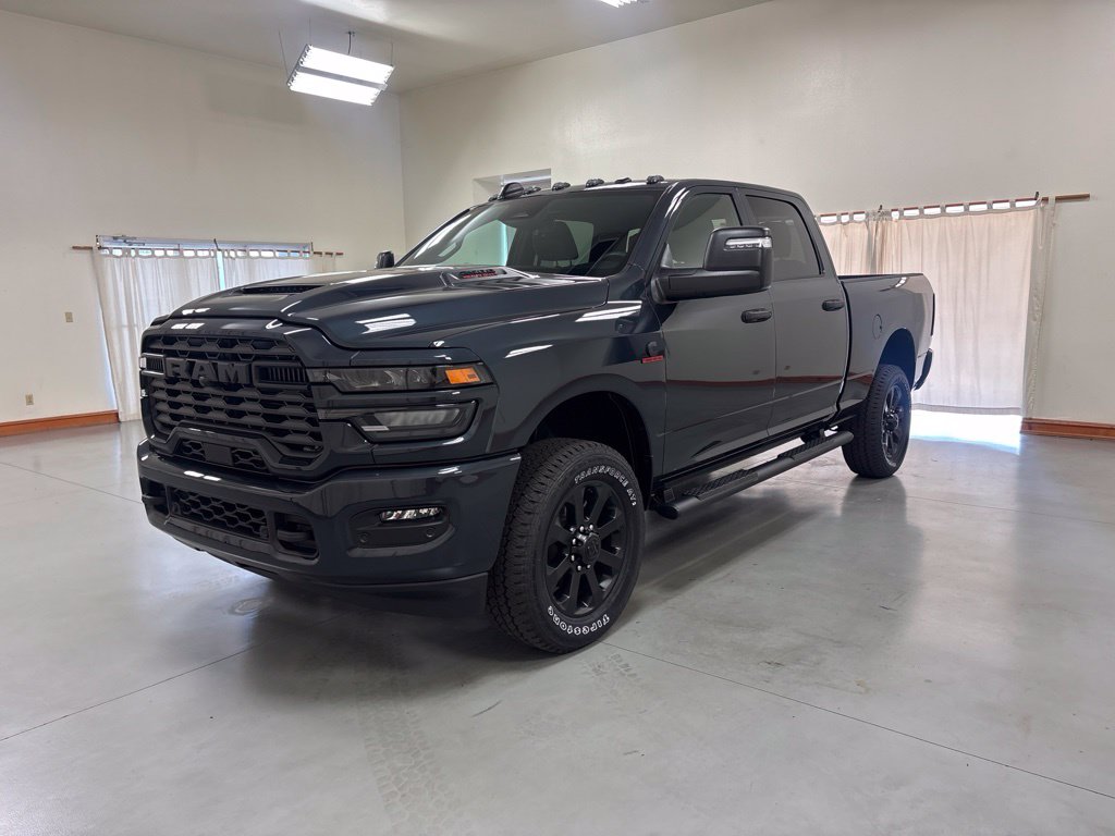 New 2026 Ram 2500 TRADESMAN CREW CAB 4X4 Pickup