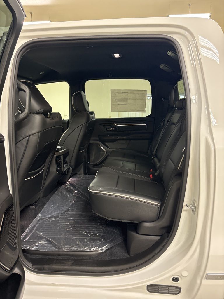 2026 RAM 1500 Limited - Photo 23