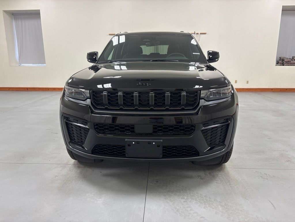New 2026 Jeep Grand Cherokee LAREDO ALTITUDE 4X4 Sport Utility