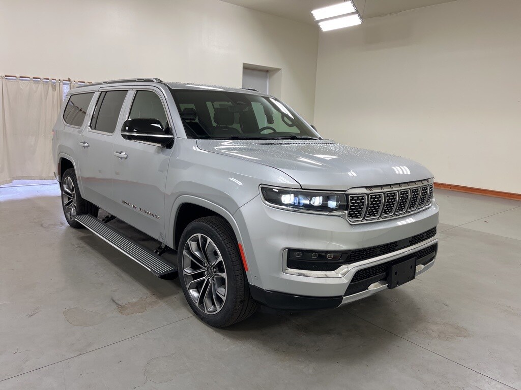 2024 Jeep Grand Wagoneer L III photo 2