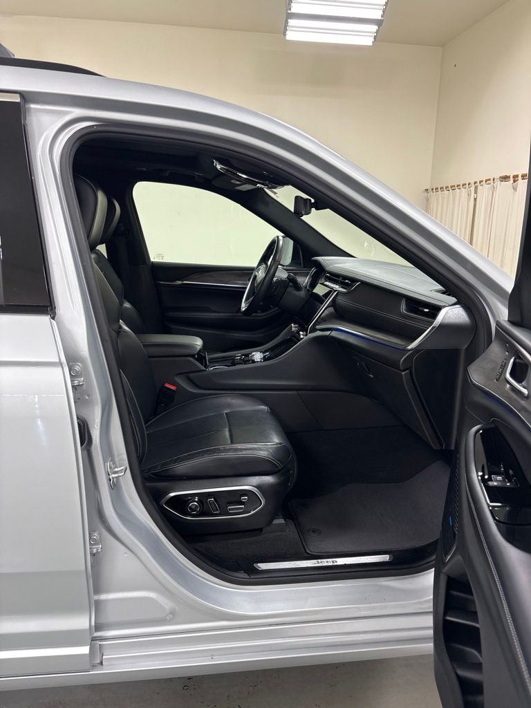 2021 Jeep Grand Cherokee L Overland - Photo 29