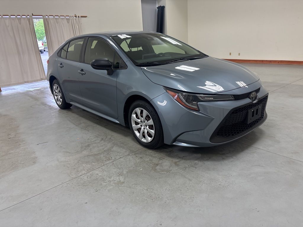 Used 2020 Toyota Corolla LE with VIN JTDEPRAE9LJ098704 for sale in Nashville, IL