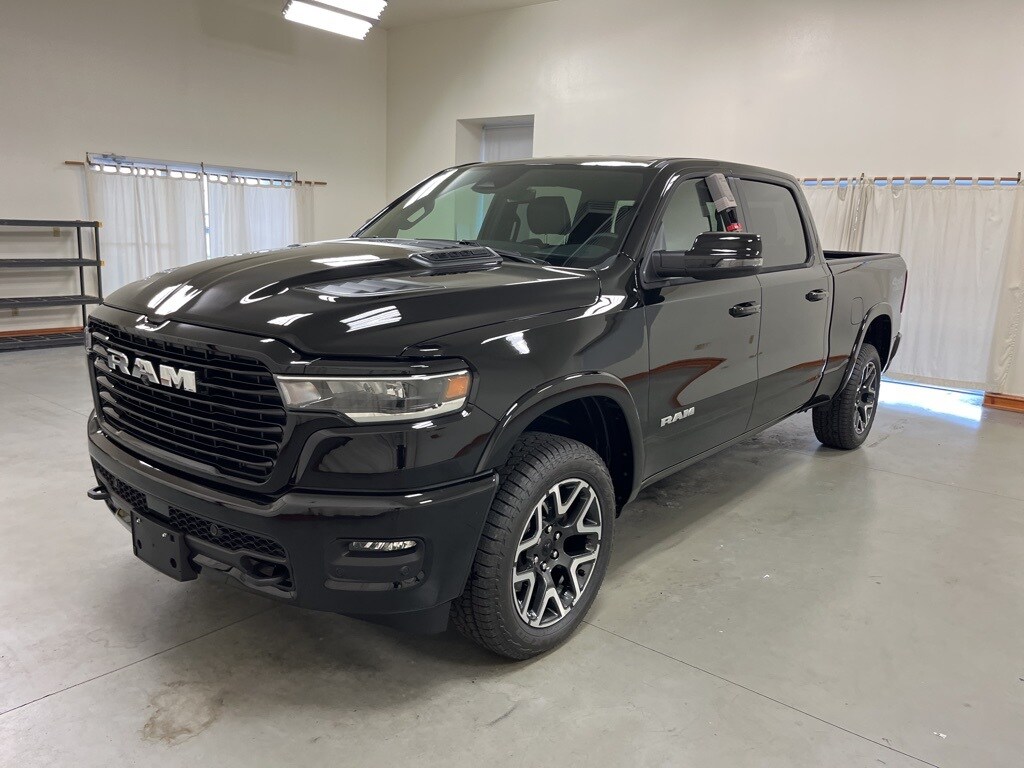 2025 Ram 1500 Laramie photo 4